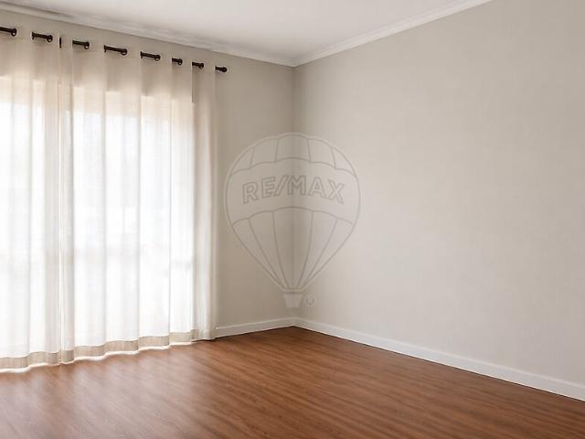 Apartamento T2 para arrendar em Almada, Cova da Piedade, Pragal e Cacilhas, Almada RE/MAX Portugal