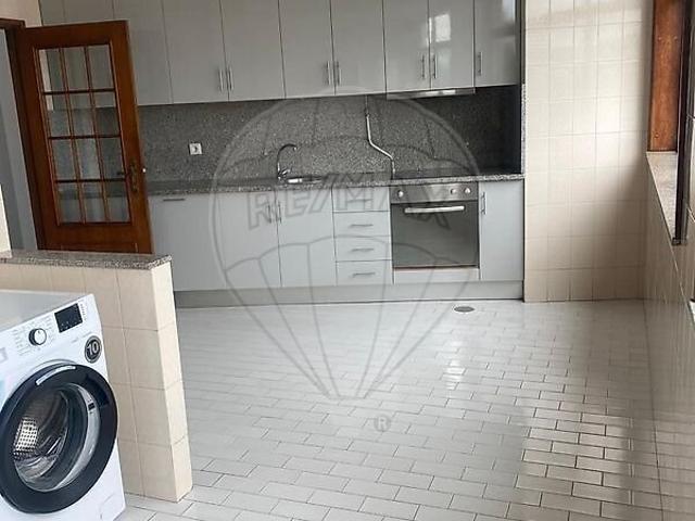 Apartamento T2 para arrendar em Barcelos, Vila Boa e Vila Frescainha São Martinho e São Pedro, Barcelos RE/MAX Portugal