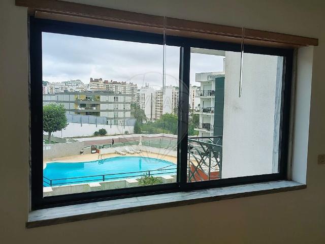 Apartamento T2 para arrendar em Carnaxide e Queijas, Oeiras RE/MAX Portugal