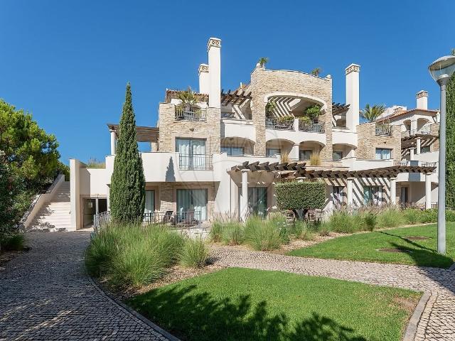 Apartamento T2 para arrendar em Quarteira, Loulé RE/MAX Portugal