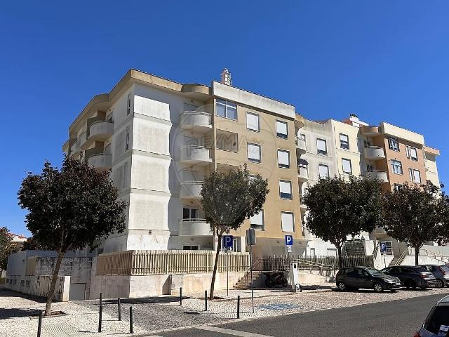 Apartamento T2 para arrendar em São Domingos de Rana, Cascais RE/MAX Portugal