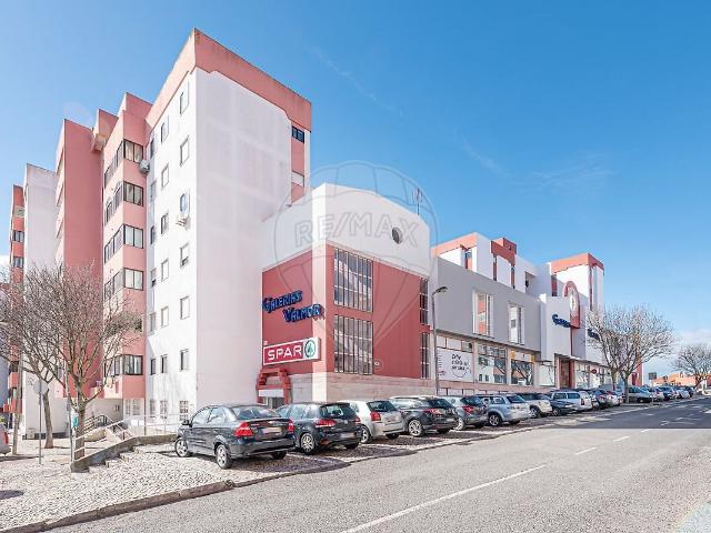 Apartamento T2 para arrendar em São Domingos de Rana, Cascais RE/MAX Portugal