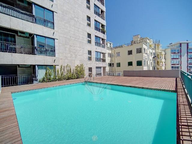 Apartamento T2 para arrendar em Santo António, Lisboa RE/MAX Portugal