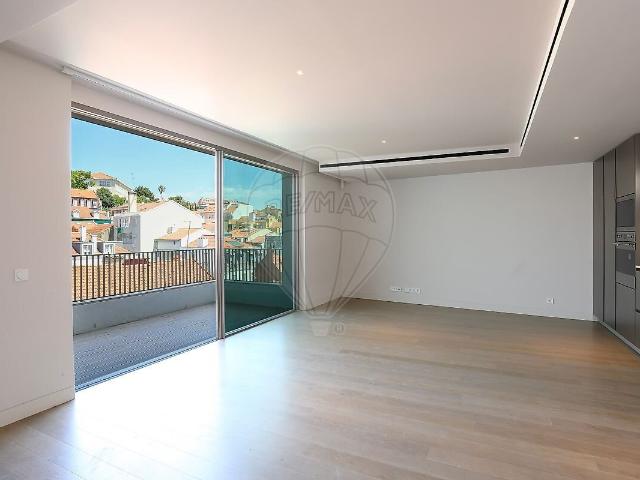 Apartamento T2 para arrendar em Santo António, Lisboa RE/MAX Portugal