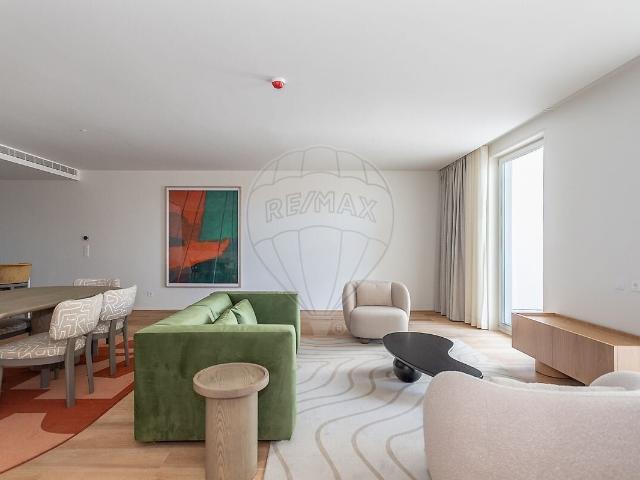 Apartamento T2 para arrendar em Santo António, Lisboa RE/MAX Portugal
