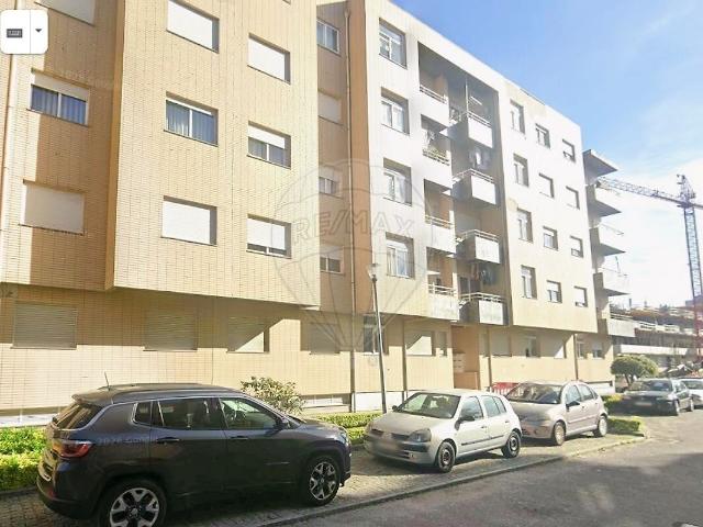 Apartamento T2 para arrendar em Valongo, Valongo RE/MAX Portugal