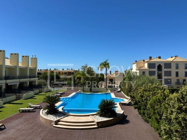 Apartamento T2, para arrendar, em Vilamoura