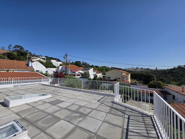 Apartamento T2 para arrendar em zona tranquila na Ericeira