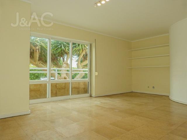 Apartamento T2 para Arrendar, São João do Estoril