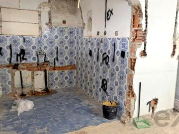 Apartamento T2 para remodelado em Paivas Amora 56m² Amora