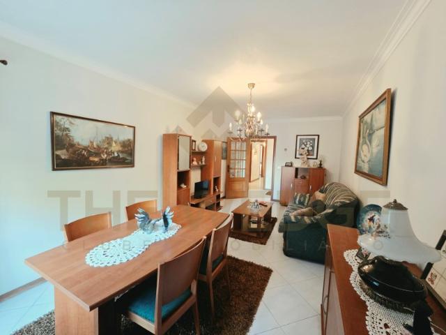 Apartamento T2 para venda na Meadela