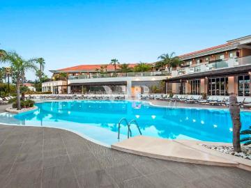 Apartamento T2 para venda na Quinta do Lago, inserido em Emp. 120m² Almancil
