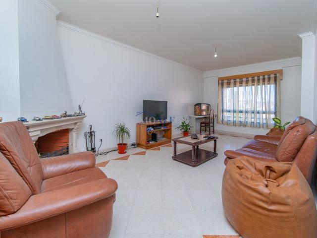 Apartamento T2 para venda no Bairro do Estacal Novo