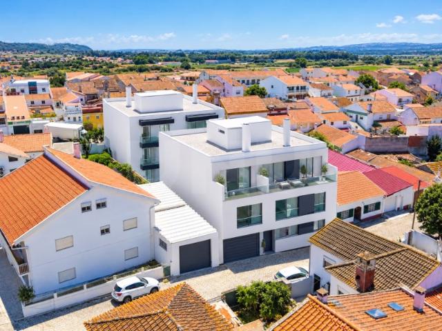 Apartamento T2, para venda, em Alfeizeirão, Alcobaça