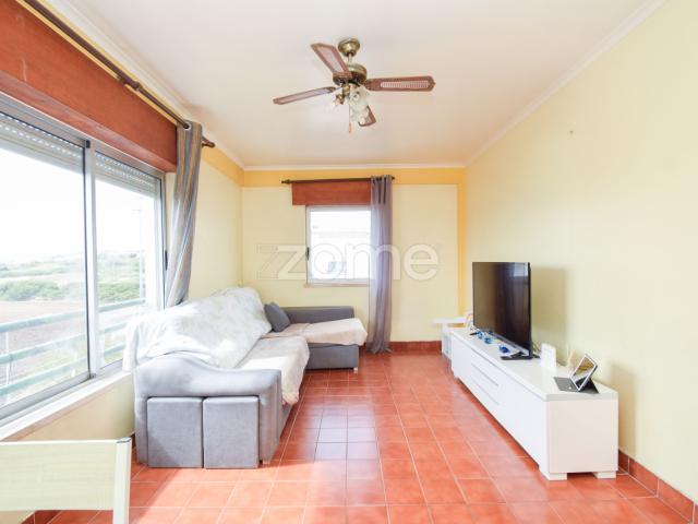 Apartamento T2 para Venda – Trajouce, Cascais