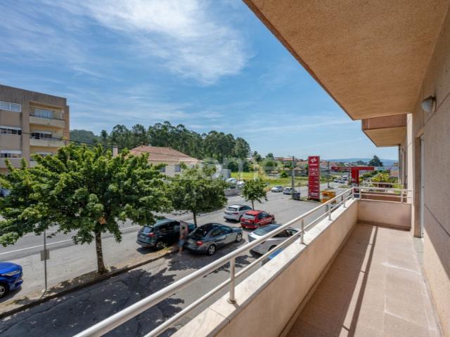 APARTAMENTO T2 PENAFIEL C/ 2 VARANDAS E LUGAR DE GARAGEM
