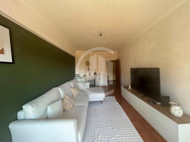 Apartamento T2 Penedos Altos | 4.º Andar