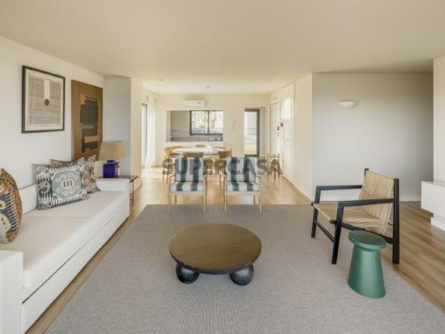 Apartamento T2 perto da praia, no Harbour View II, Sesimbra