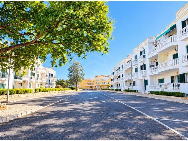 Apartamento T2, perto do Golfe e da praia em Conceição de Ta. 84m² Conceição