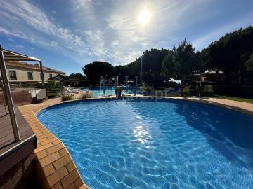 Apartamento T2, Piscina, Garagem em Box 72m² Albufeira e olhos de água