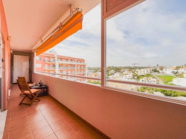 Apartamento T2 próximo da praia Armação de Pera