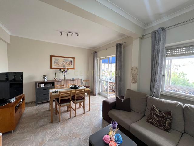 Apartamento T2 Pronto a Habitar | Póvoa Sta Iria