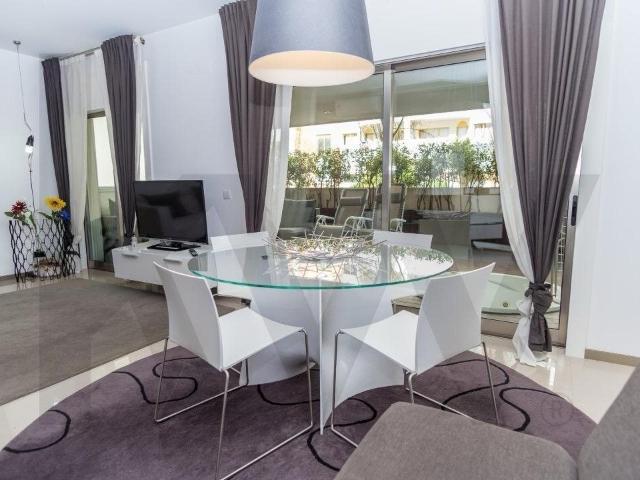 Apartamento T2 · Praia da Rocha · Foz Palace 80m² Portimão