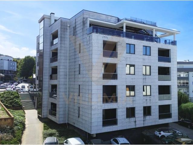 Apartamento T2 Premium Mobilado com Garagem | Ponte de Lima