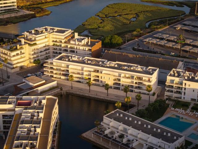 Apartamento T2 Premium na Marina de Lagos com Vista Deslumbr. 148m² Lagos