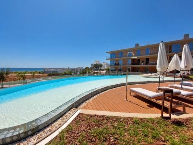 Apartamento T2 de luxo com vista mar Quarteira