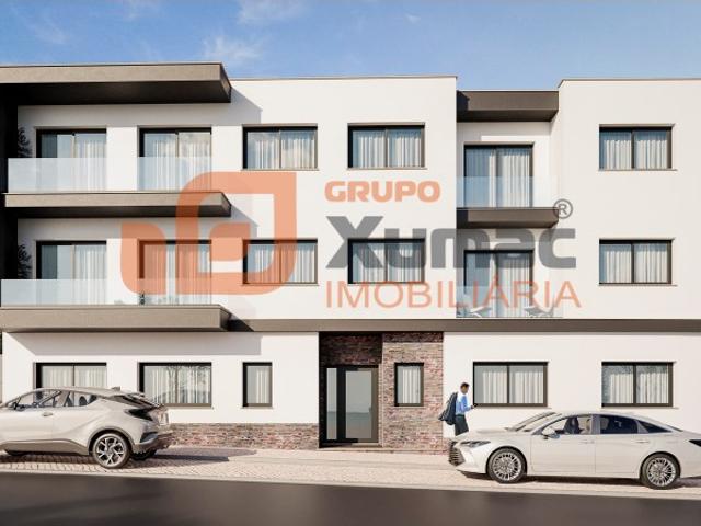 Apartamento T2 R/c Ultima Fração Avenal