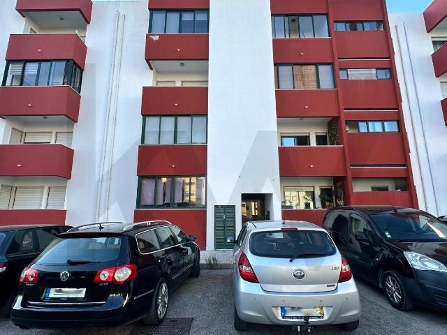 Apartamento T2 | R/C alto | Alhos Vedros | Com arrecadação