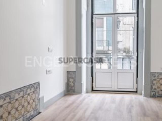 Apartamento T2 remodelação completa na Baixa de Lisboa