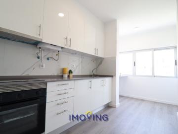 Apartamento T2, Remodelado, na Verderena, Barreiro