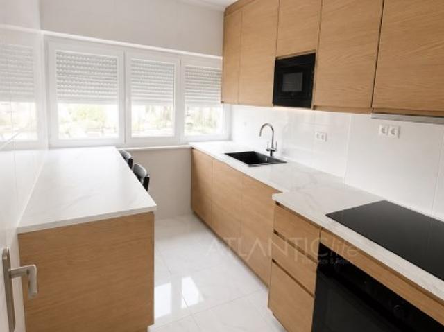 Apartamento T2 Remodelado no Cacém
