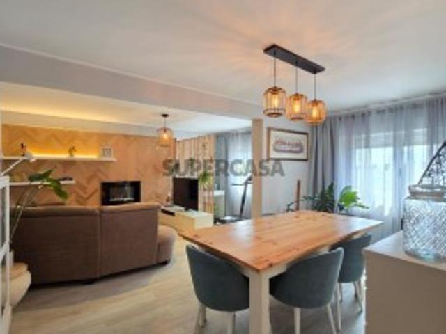 Apartamento T2 | Remodelado | Belas