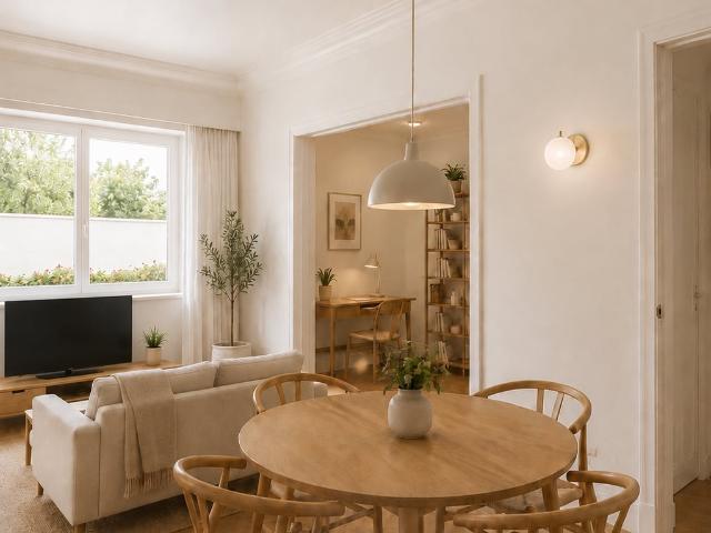 Apartamento T2 remodelado com varanda na zona da Junqueira |. 68m² Alcântara