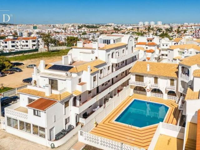 Apartamento T2 Remodelado com Piscina e Licença AL | a 250m. 86m² Albufeira e olhos de água