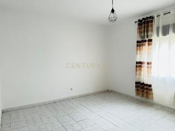 Apartamento T2 Remodelado e Mobilado, andar de moradia