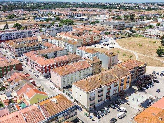 Apartamento T2 Remodelado em Alhos Vedros, Moita