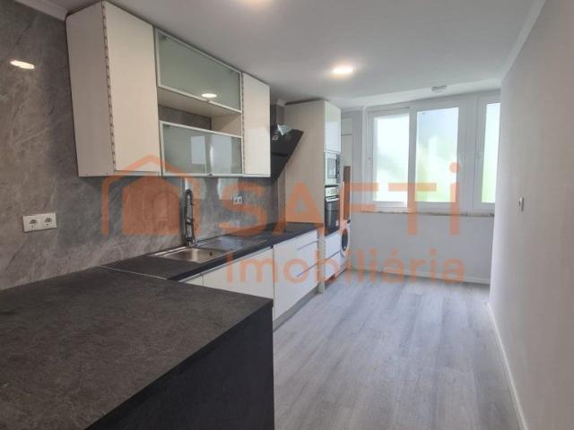 Apartamento T2 remodelado em Benfica 0m² Benfica