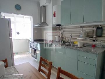 Apartamento T2 Remodelado, Loures