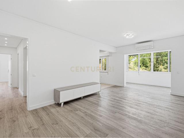 Apartamento T2 Remodelado PC Simão da Veiga Junior 1 Santo António Dos Cavaleiros