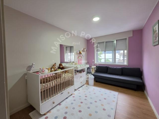 Apartamento T2 Renovado com Garagem na Maia