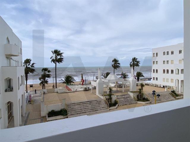 Apartamento T2 Renovado com vista mar 1ª linha de mar em Q. 88m² Quarteira