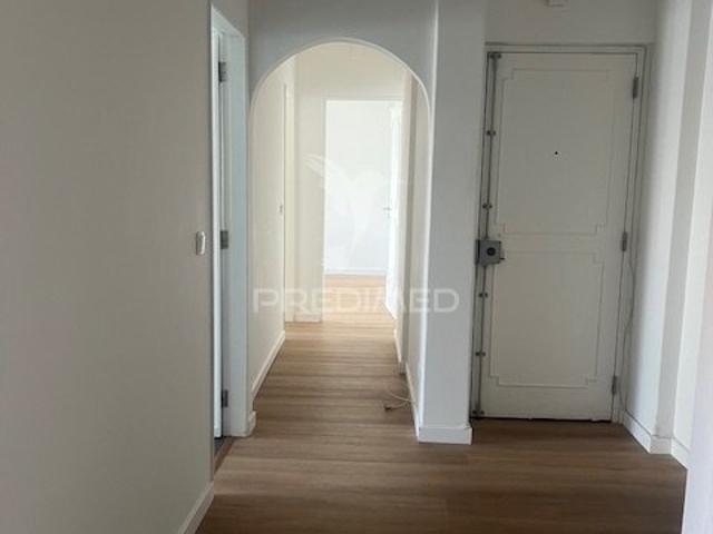 Apartamento T2 RENOVADO na Quinta das Conchas