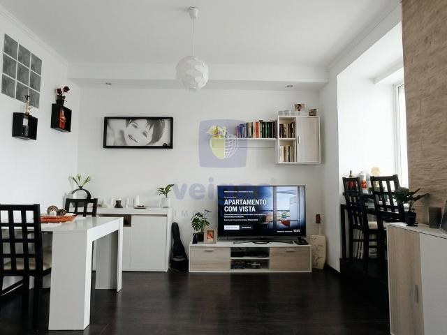 Apartamento T2 renovado nas Olaias, freguesia do Beato, Lisb. 65m² Beato