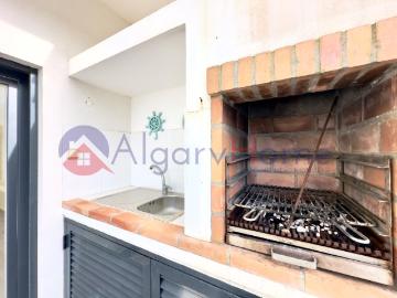 Apartamento T2 | Rogil | Zona Tranquila | Excelente Oportunidade