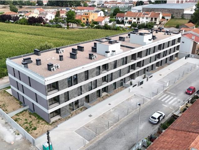 Apartamento T2 S. Mamede Infesta
