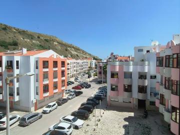 APARTAMENTO T2 SANTO ANTÓNIO DA CAPARICA P/ARRENDAR